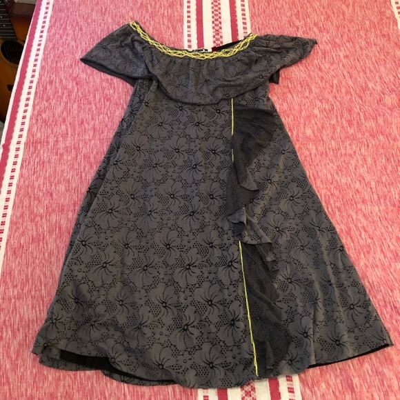 Flynow III Grey Lace Neon Yellow Detail Off the Shoulder Lined Dress RARE Small - Picture 7 of 8